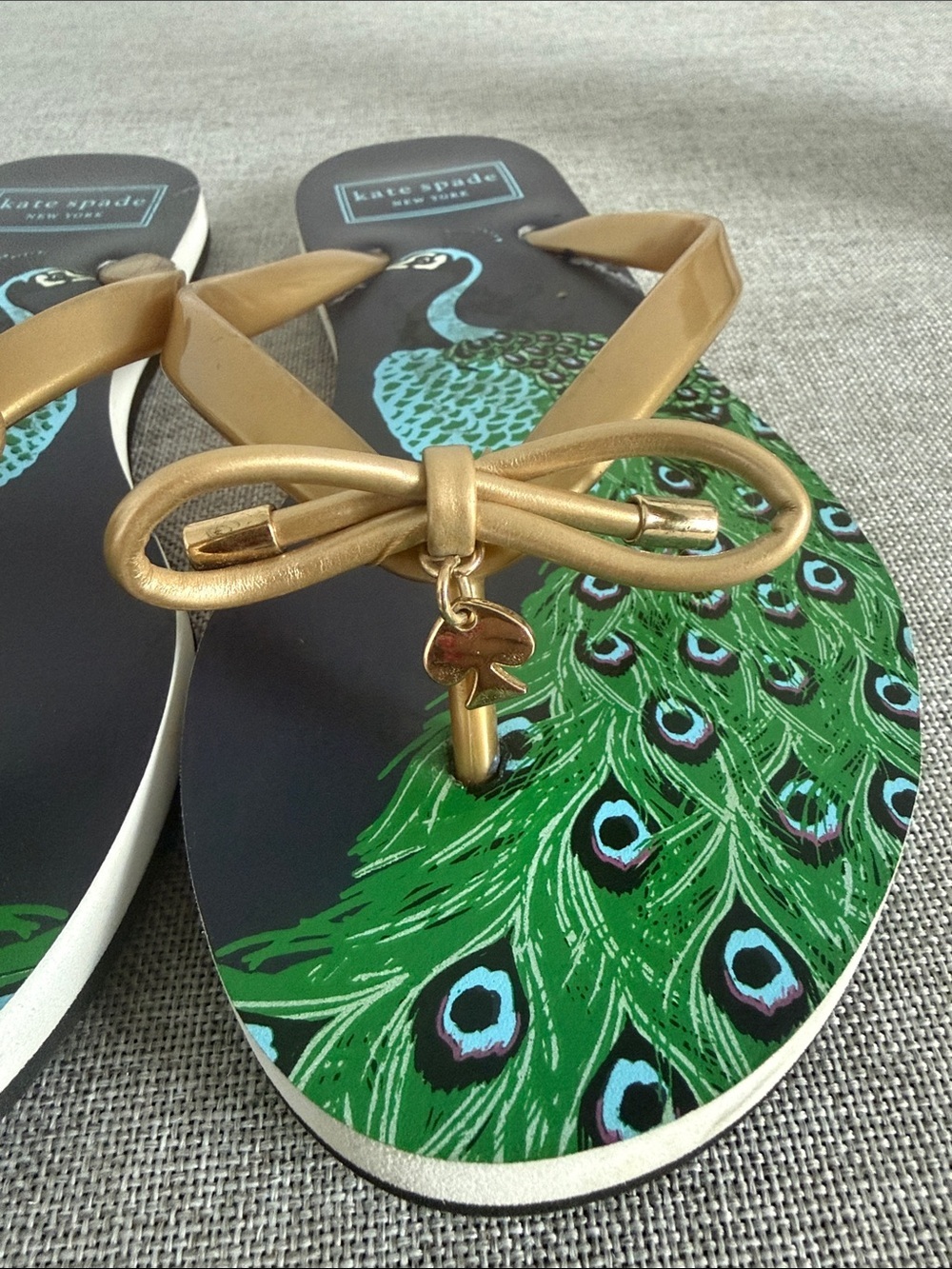 kate spade navy sandals with gold straps and green peacock print - Picture 3 of 8
